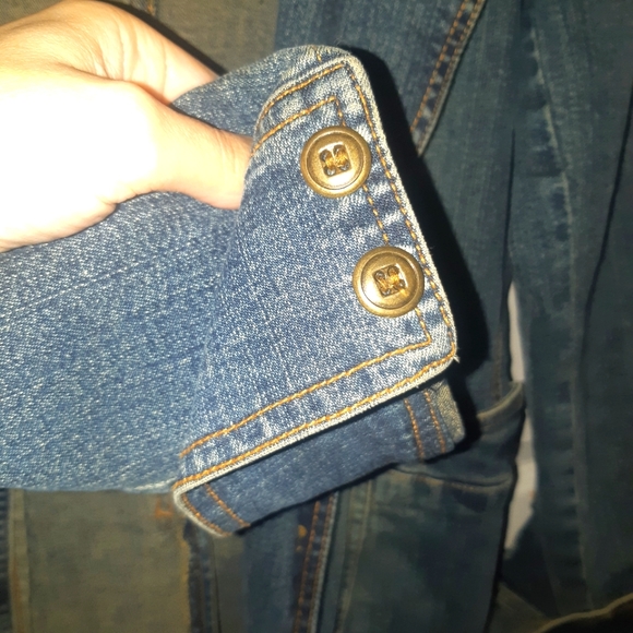 (M)🚨Pelican Cove Vintage Distressed Jean Jacket🚨 Ptp 17.5× L24" - Picture 5 of 9
